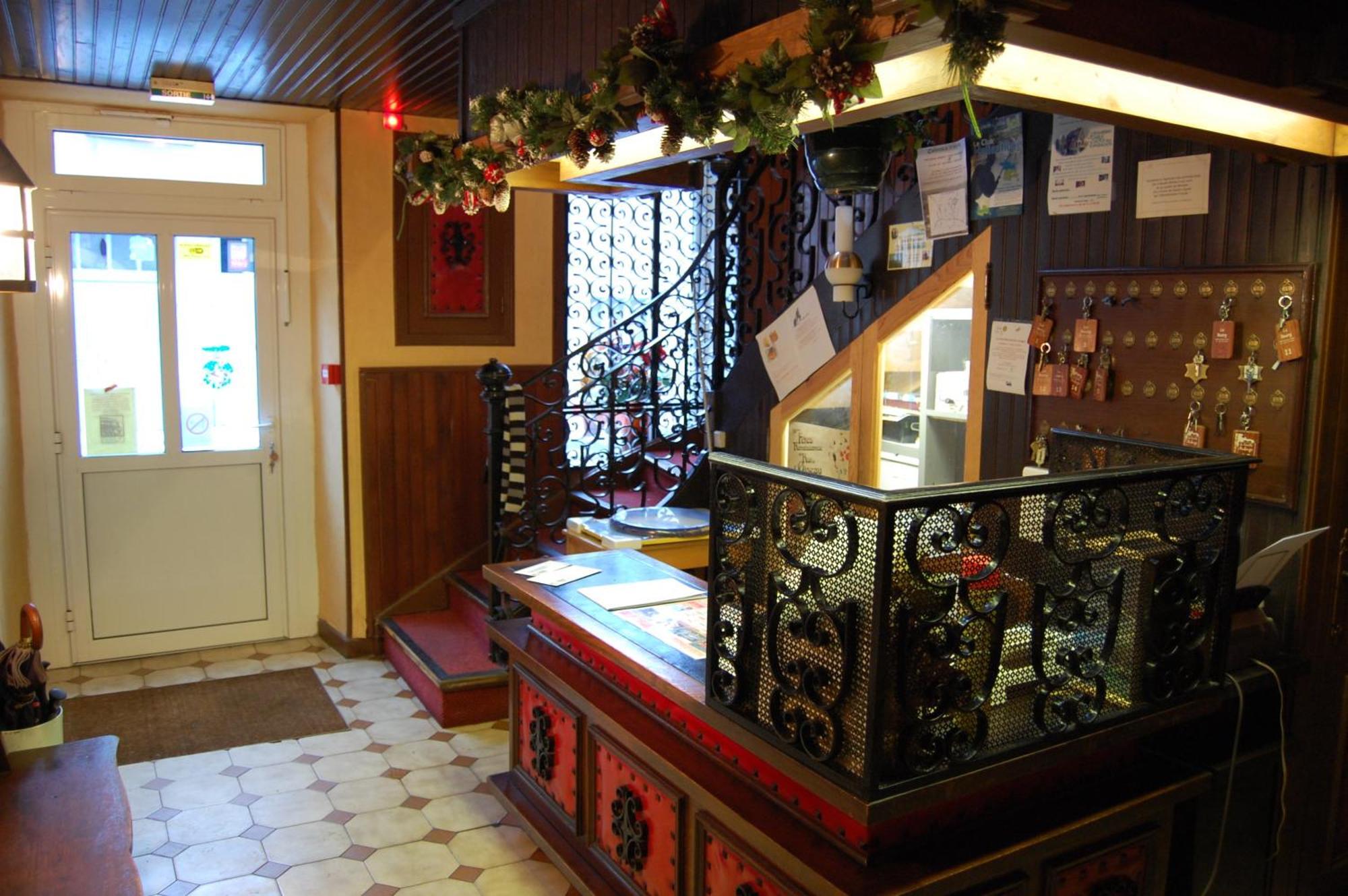 La Vieille Auberge Saint-Privat-d'Allier Exterior photo