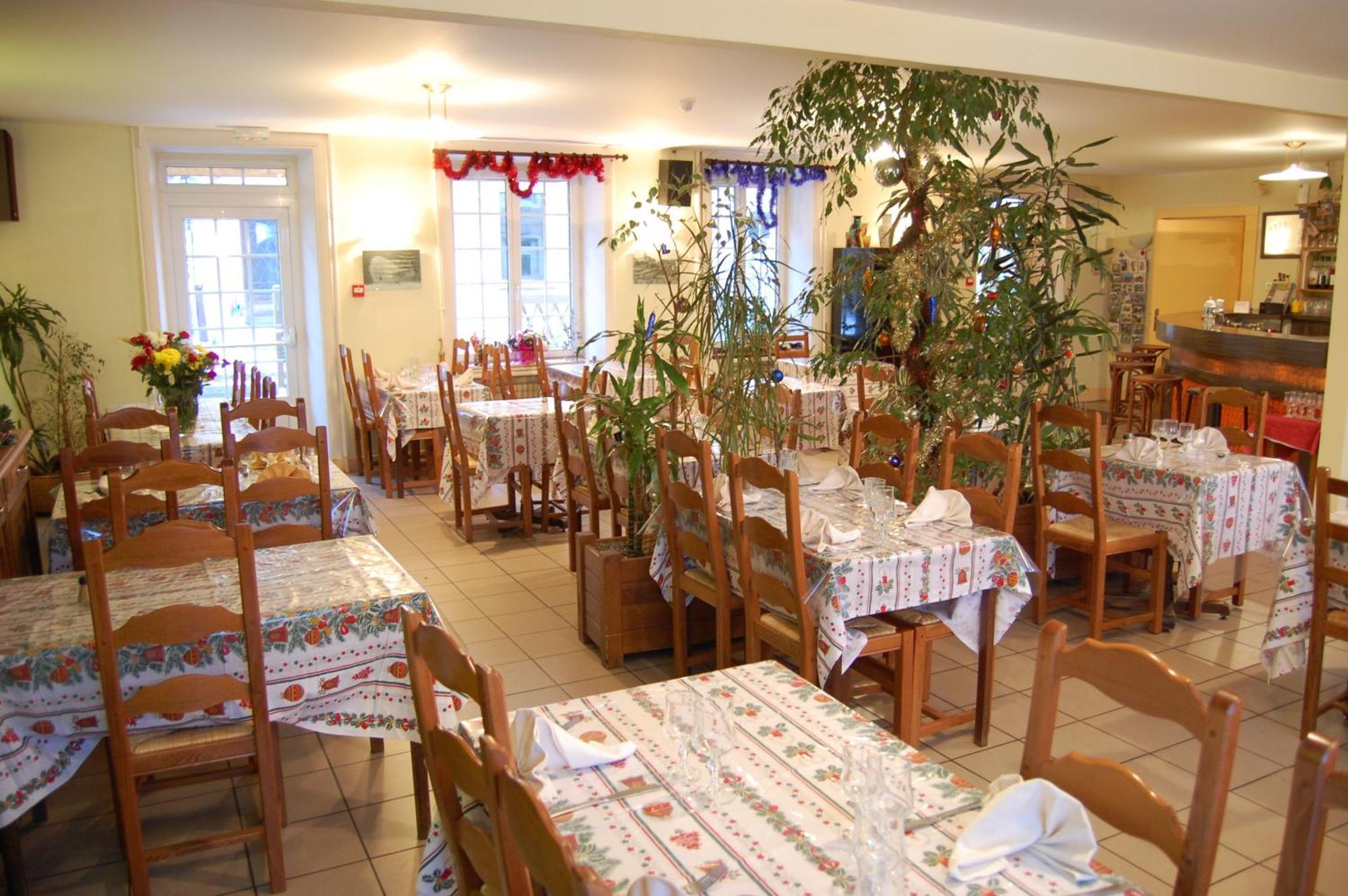 La Vieille Auberge Saint-Privat-d'Allier Exterior photo