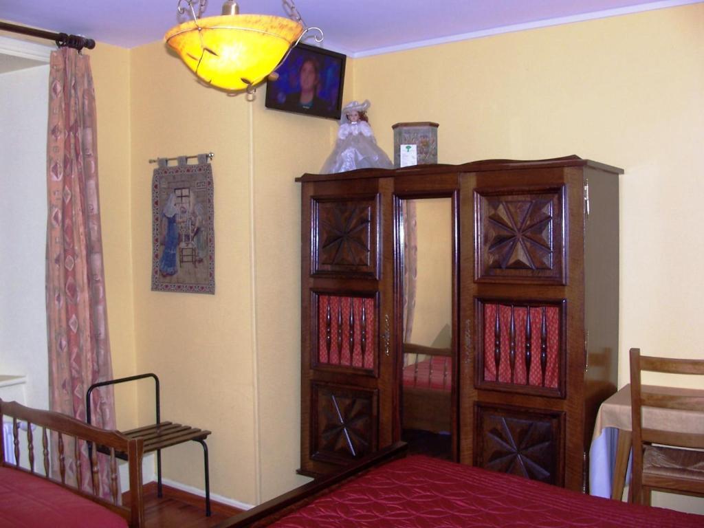 La Vieille Auberge Saint-Privat-d'Allier Room photo